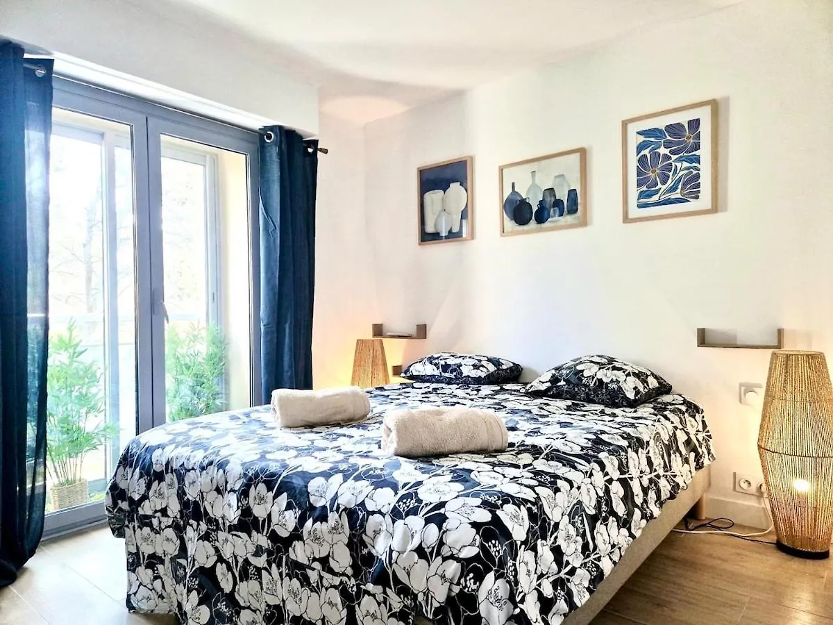 Beau 65 M2 En Front De Mer A St Raphael - Piscine Saint-Raphaël Apartment